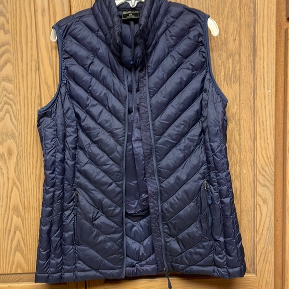 32•Heat Light Dark Blue Vest - Picture 2 of 13